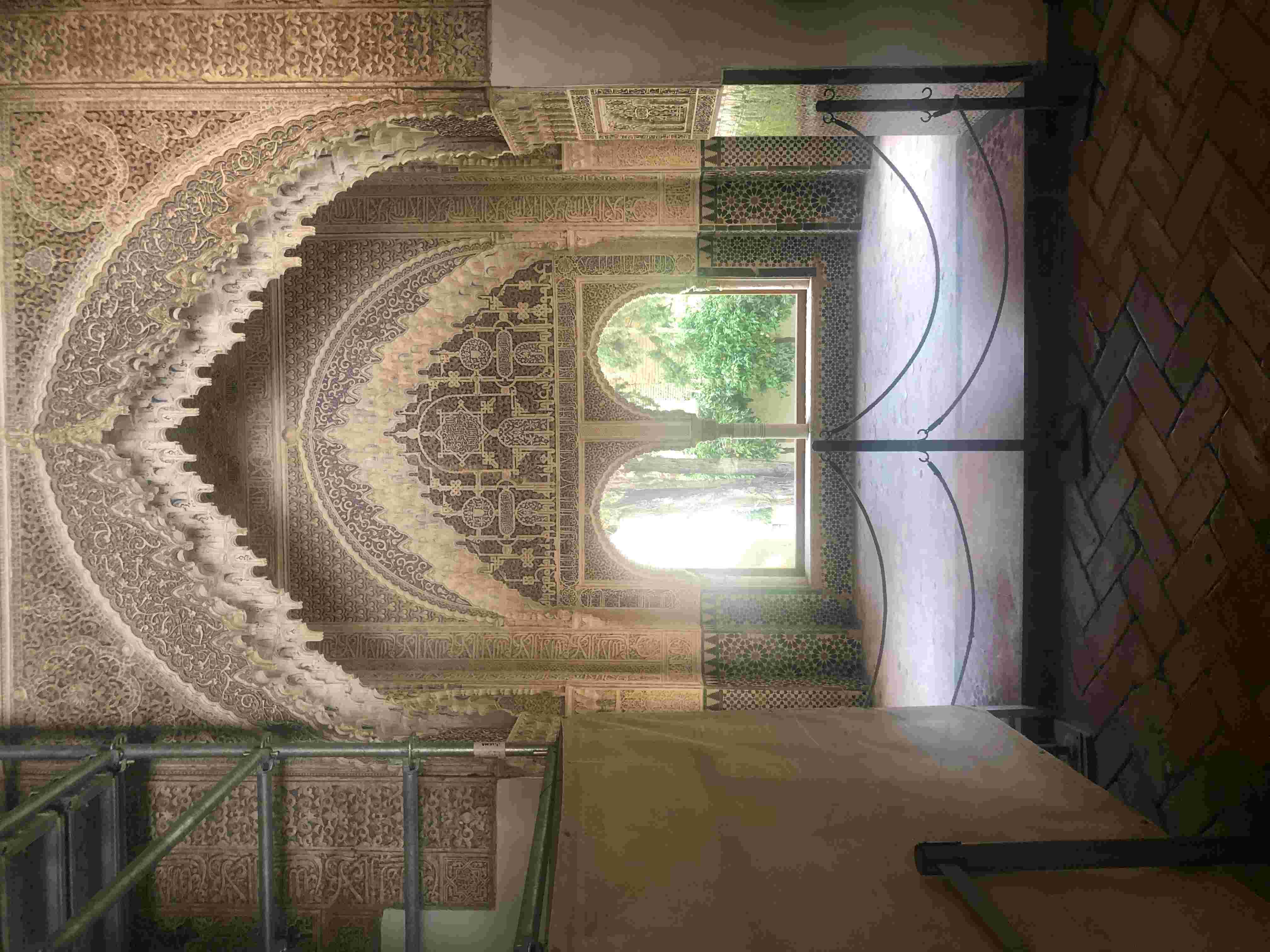 Road Trips Spain -The Alhambra: Inside Windows